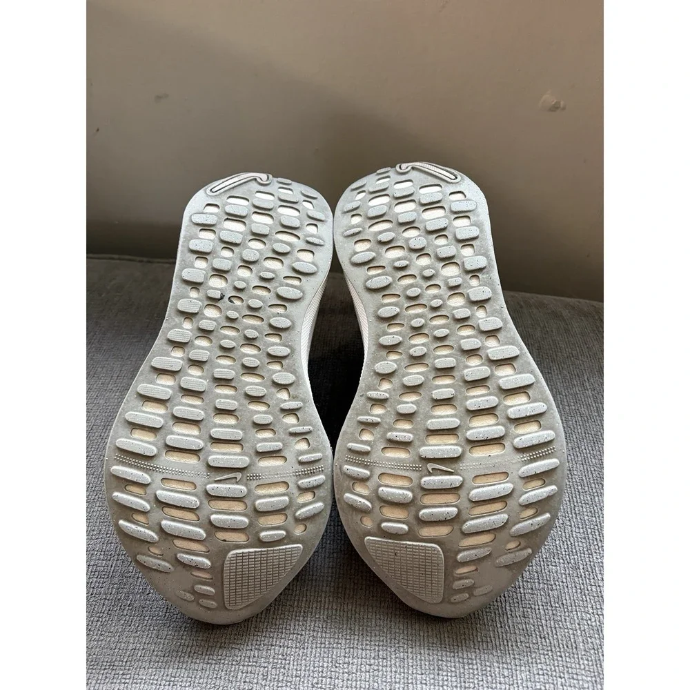 Nike ReactX Infinity Run 4 Running Sneakers Light Smoke Grey Women's Size 8 Wide
